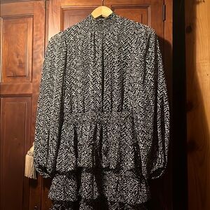 EXPRESS SIZE S NWOT Black and White Patterned mini dress with gathered high neck